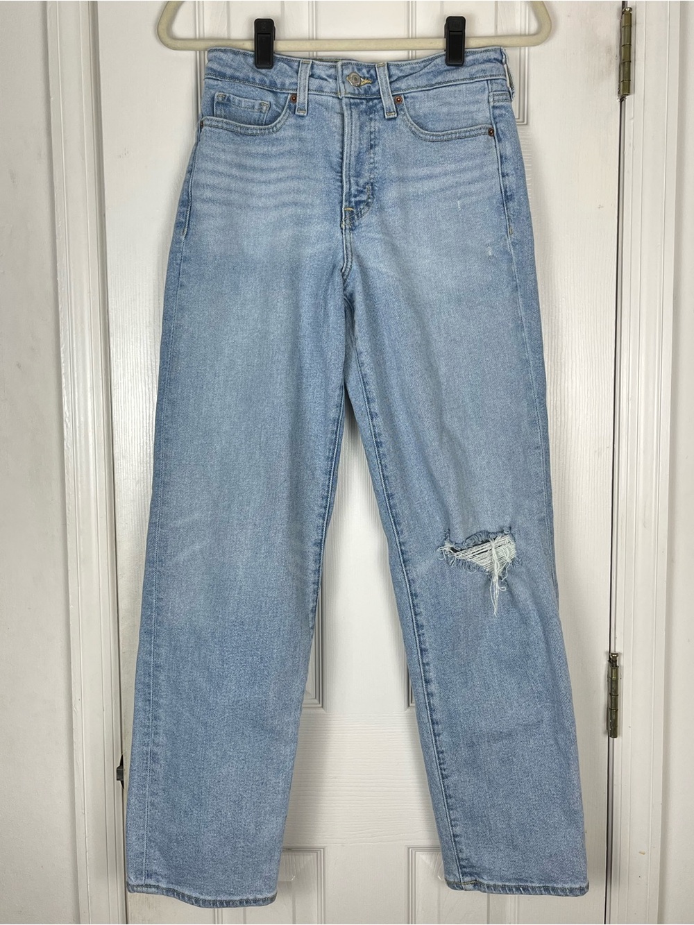 Old Navy High Rise OG Loose Distressed Jeans Sz 4 Secret Smooth Pockets